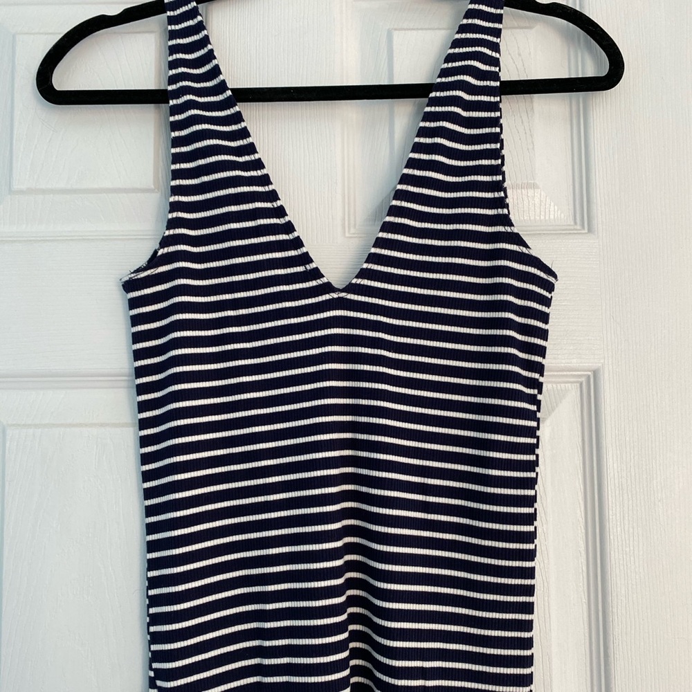 Express Tank Top - Picture 2 of 2